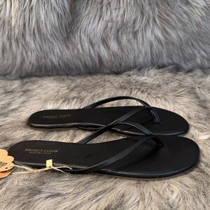 PRICE FIRM NWOT Project Cloud Black Women's Sandals Size 9